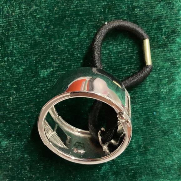 Silver pony tail holder - Picture 1 of 4
